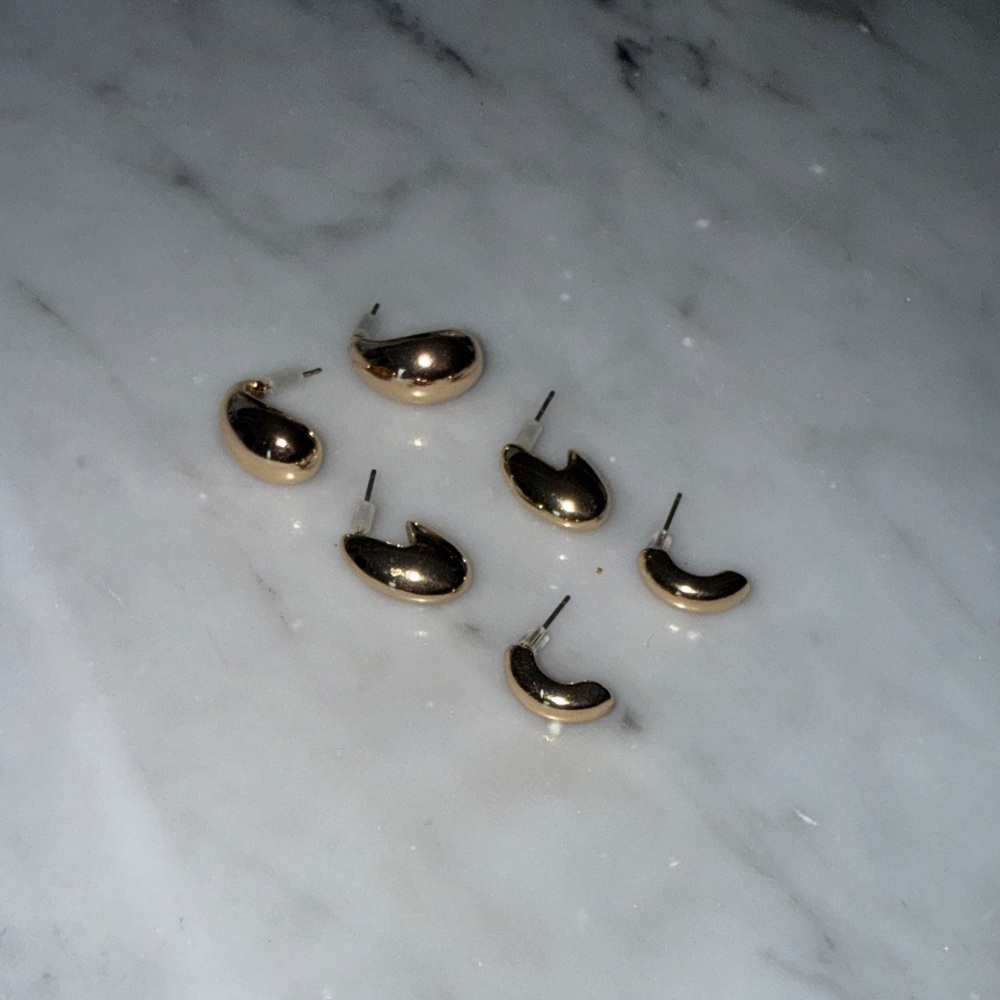 Set of 3: mini bean studs in gold
